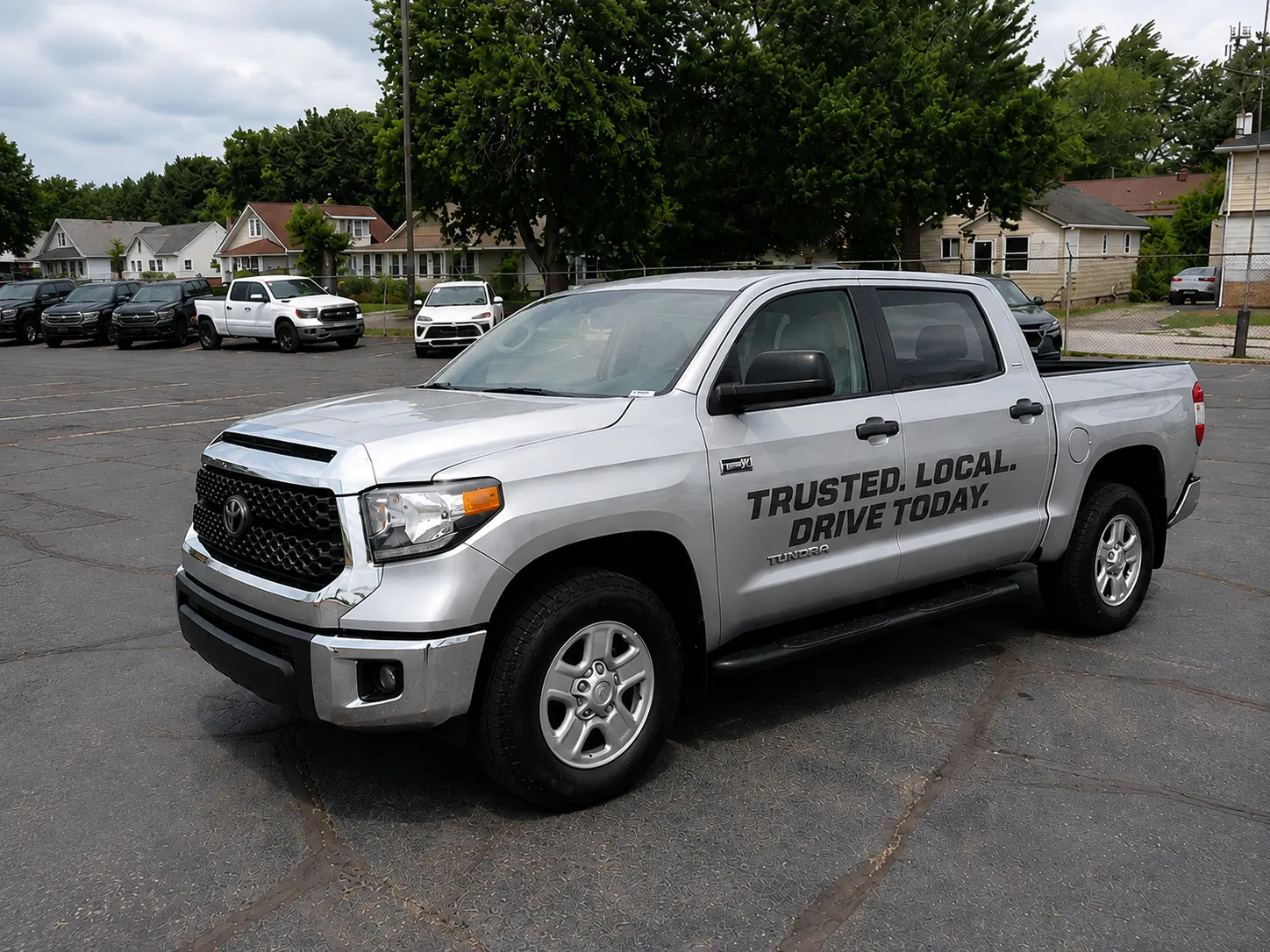 Exterior capture before the fix, brand logo applied